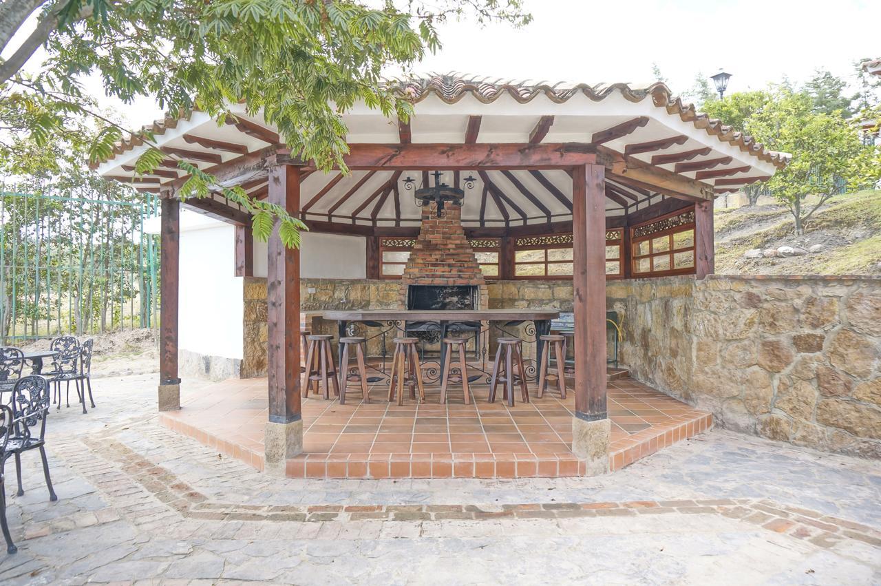 Club Campestre El Bosque De La Villa ビージャ・デ・レイバ エクステリア 写真