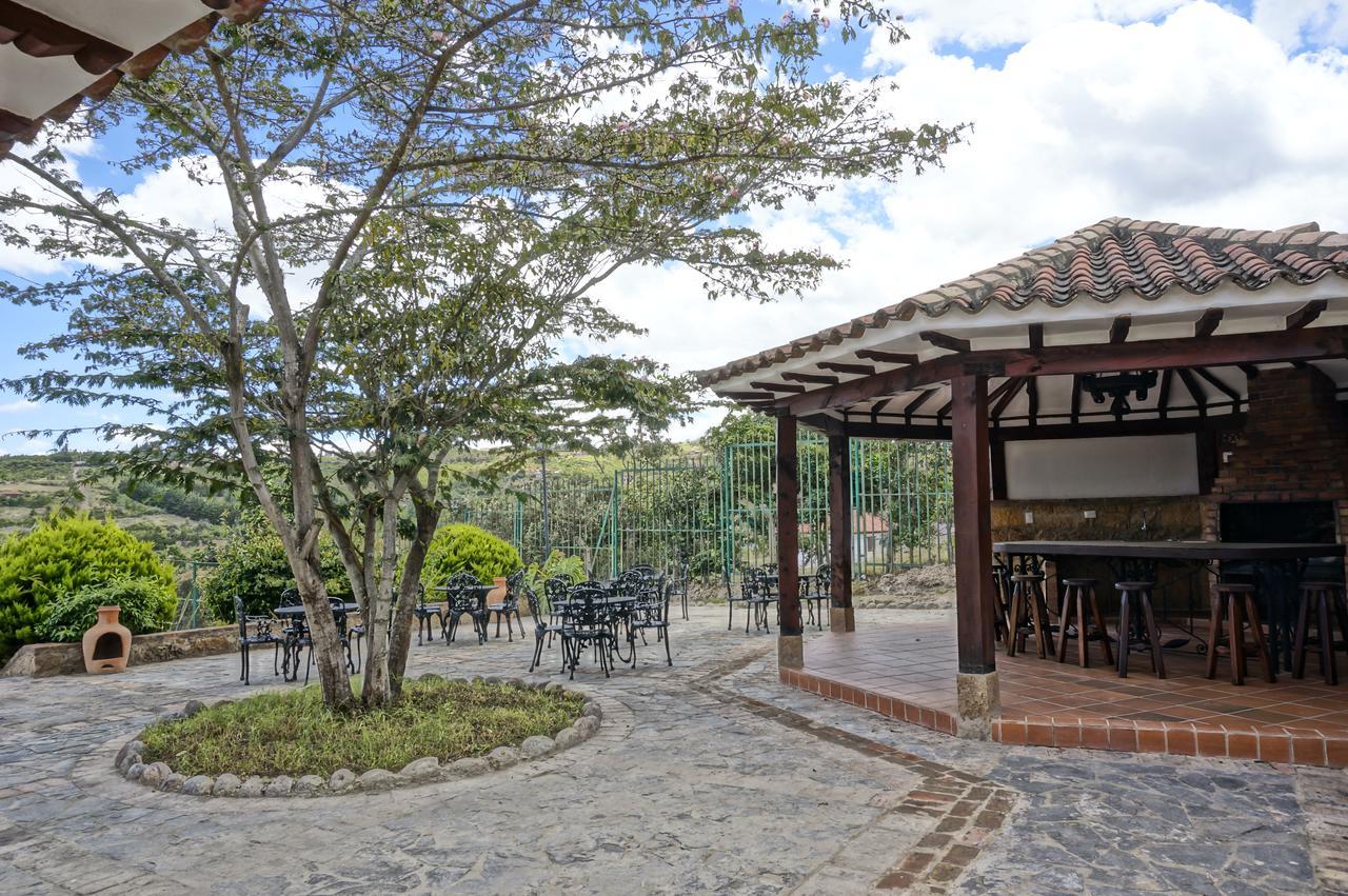 Club Campestre El Bosque De La Villa ビージャ・デ・レイバ エクステリア 写真